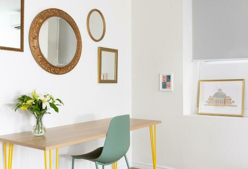 فندق Pembroke Inn