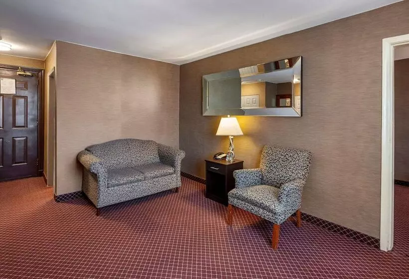 ホテル Quality Inn Toronto Airport