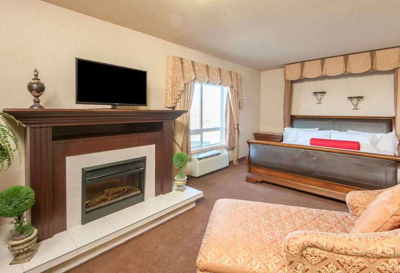 Ramada By Wyndham Drumheller Hotel & Suites