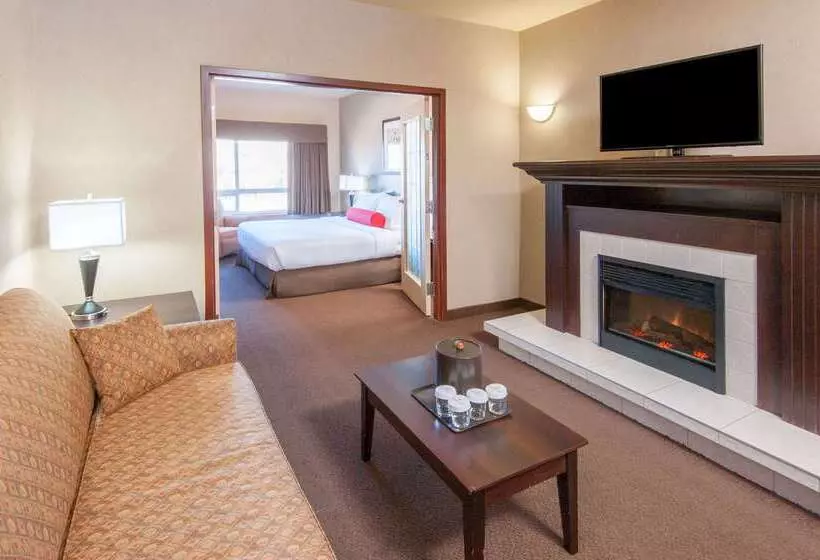 Ramada By Wyndham Drumheller Hotel & Suites