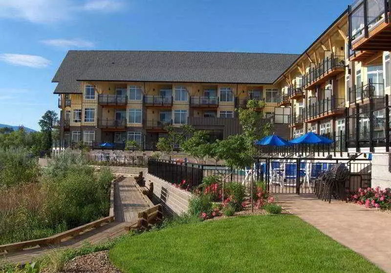 Hotel Summerland Waterfront Resort & Spa