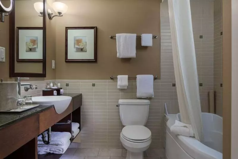 Hotel Summerland Waterfront Resort & Spa