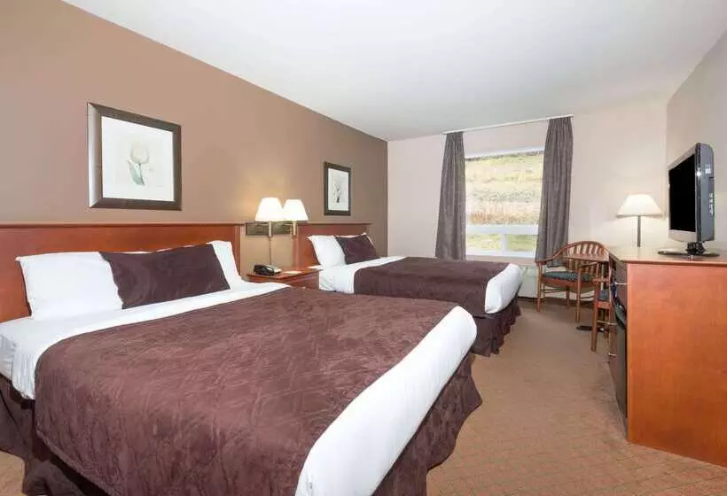 فندق Super 8 By Wyndham Sainte Agathe Des Monts