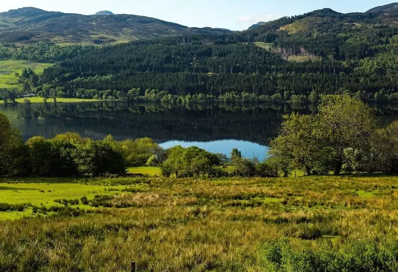 בית מלון כפרי The Inn At Loch Tummel