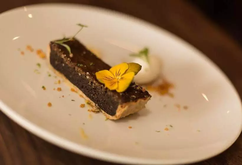 בית מלון כפרי The Inn At Loch Tummel