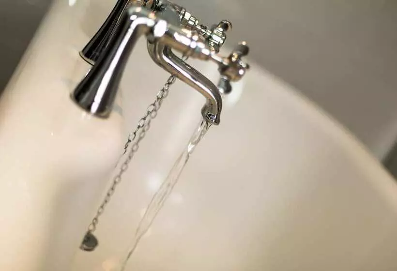 בית מלון כפרי The Inn At Loch Tummel