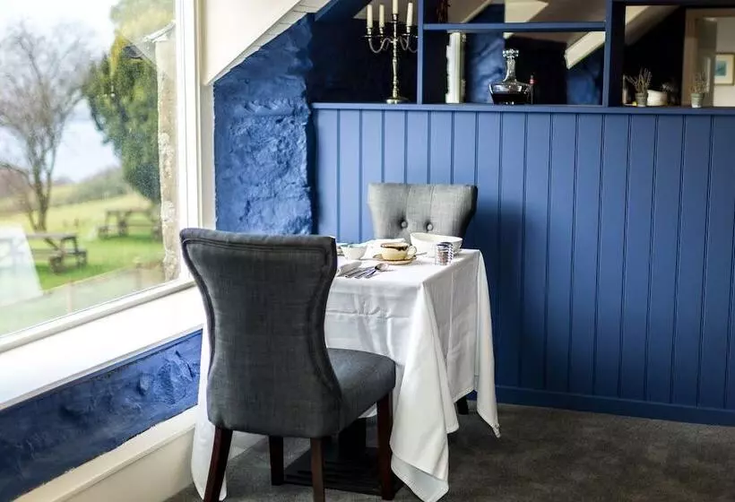 בית מלון כפרי The Inn At Loch Tummel