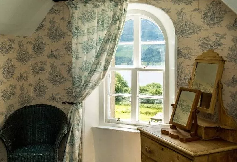 בית מלון כפרי The Inn At Loch Tummel