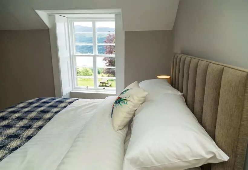 בית מלון כפרי The Inn At Loch Tummel