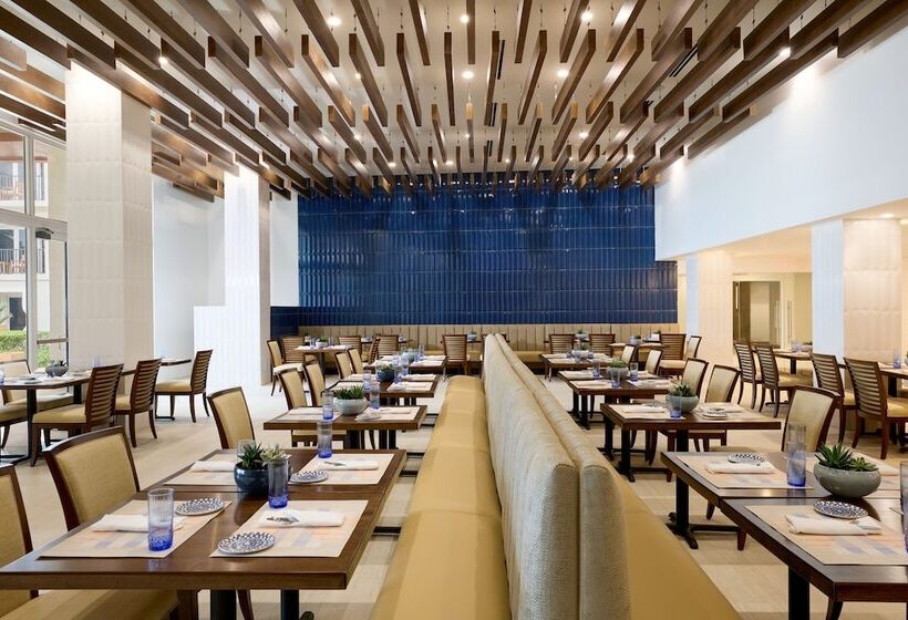 هتل Jw Marriott St. Maarten Beach Resort & Spa