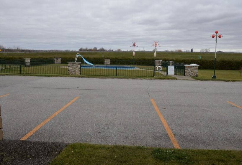 فندق Travelodge By Wyndham Saint Liboire