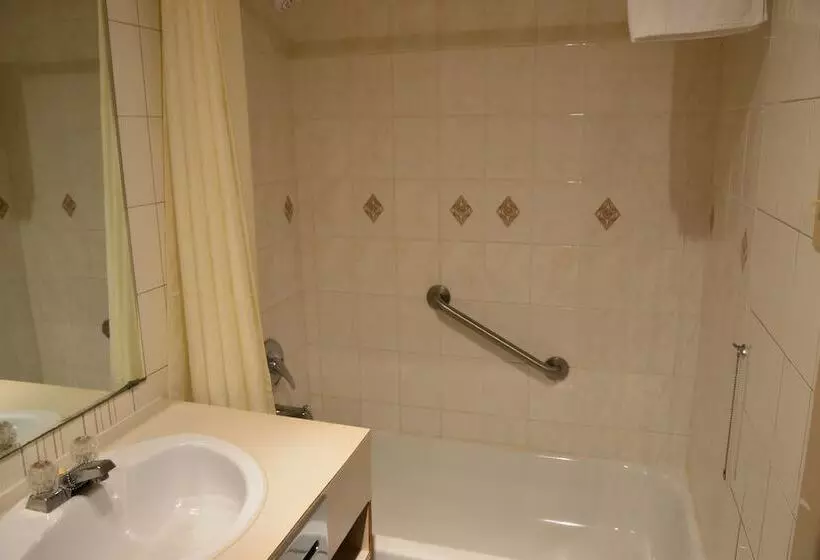 酒店 Travelodge By Wyndham Saint Liboire