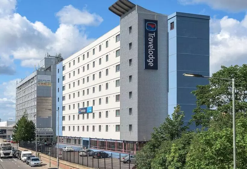 ホテル Travelodge London Wembley