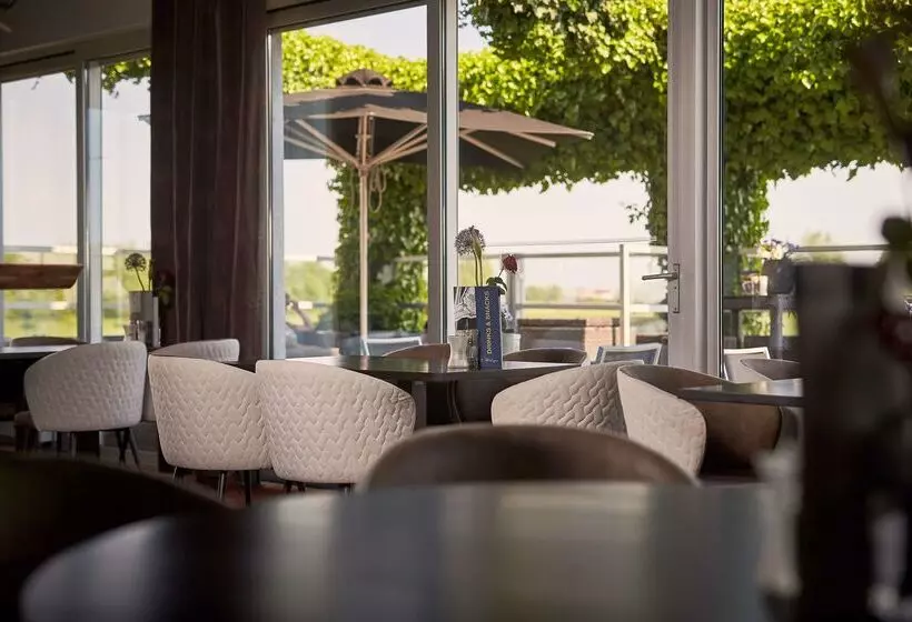 Van Der Valk Hotel Ara