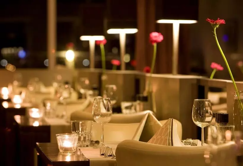 Van Der Valk Hotel Ara