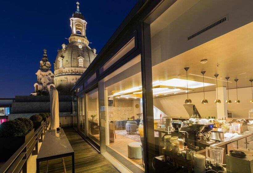 هتل Townhouse Dresden