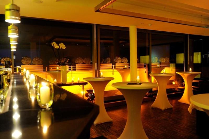 هتل Townhouse Dresden