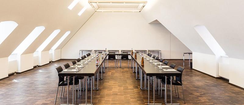 هتل Townhouse Dresden