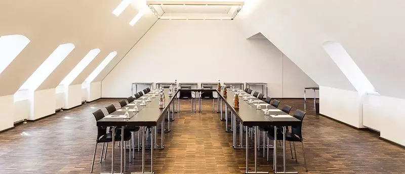 هتل Townhouse Dresden