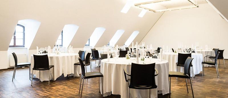 هتل Townhouse Dresden