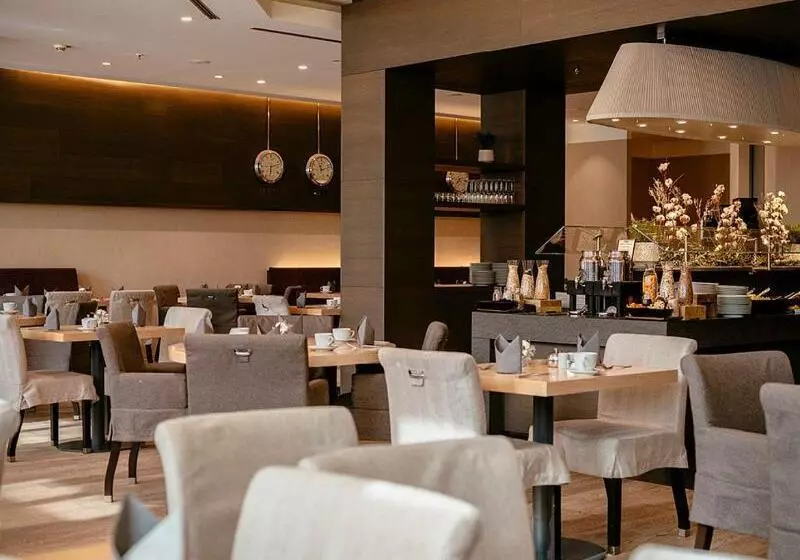 هتل Townhouse Dresden