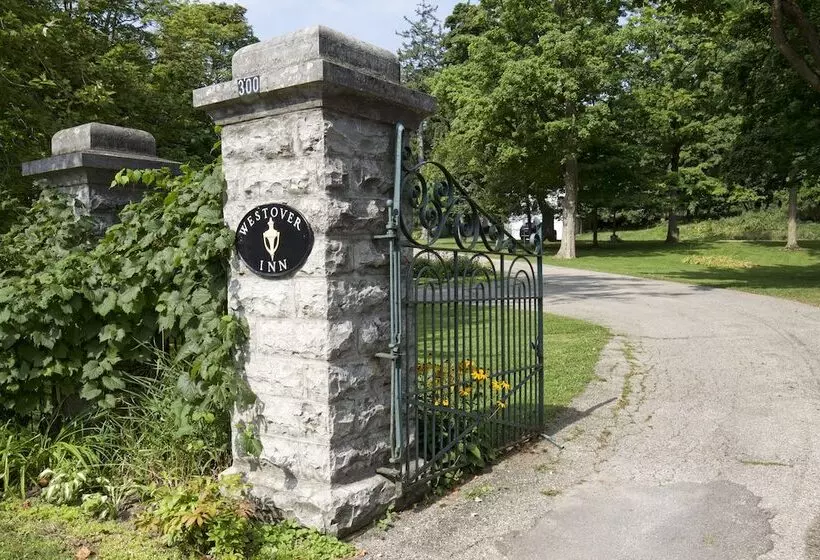 Hotelli Westover Inn