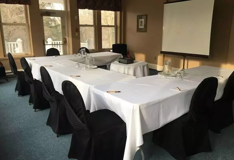 Hotelli Westover Inn