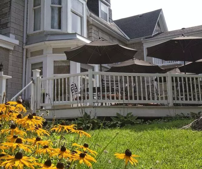 Hotelli Westover Inn