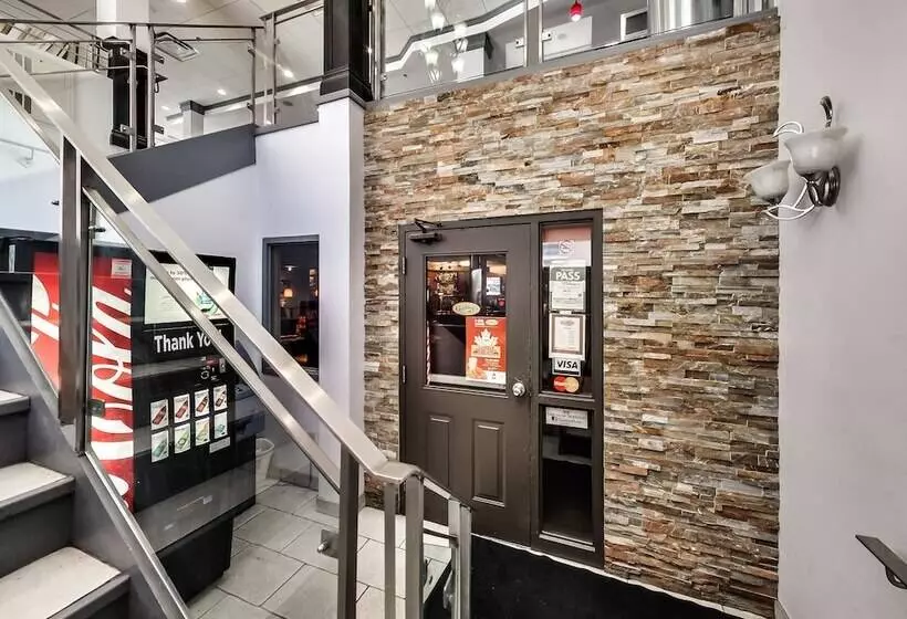 Isabella Hotel And Suites