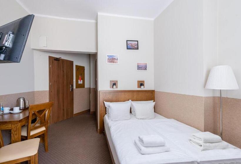 Daniel Griffin Aparthotel By Artery Hotels