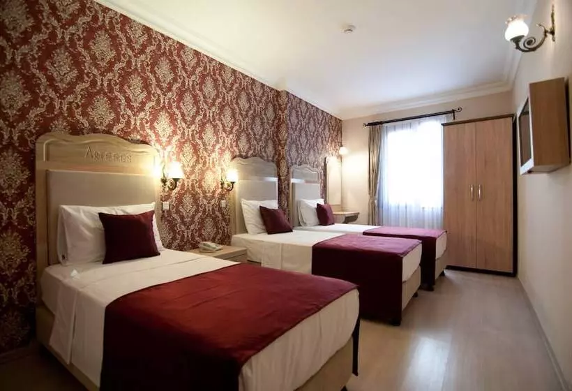 Artefes Hotel Old City