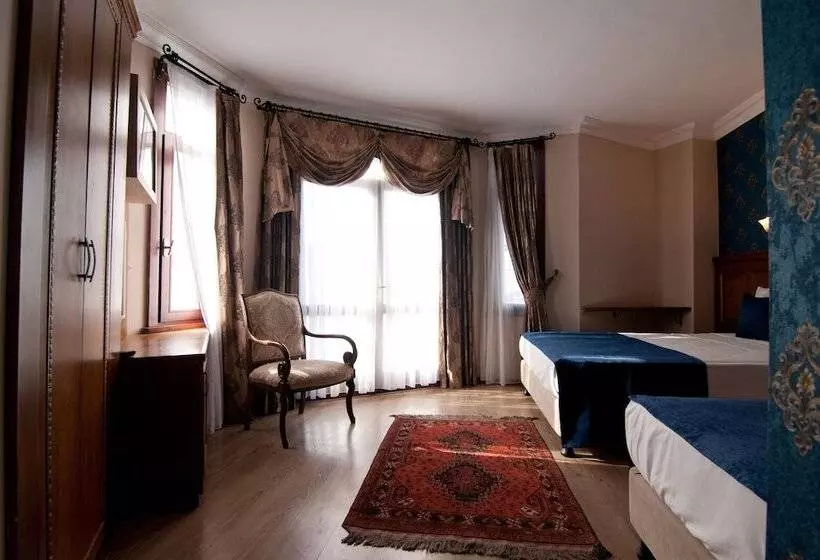 Artefes Hotel Old City