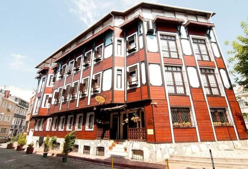 Artefes Hotel Old City