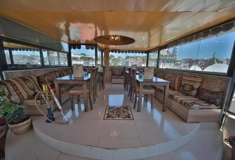 Artefes Hotel Old City