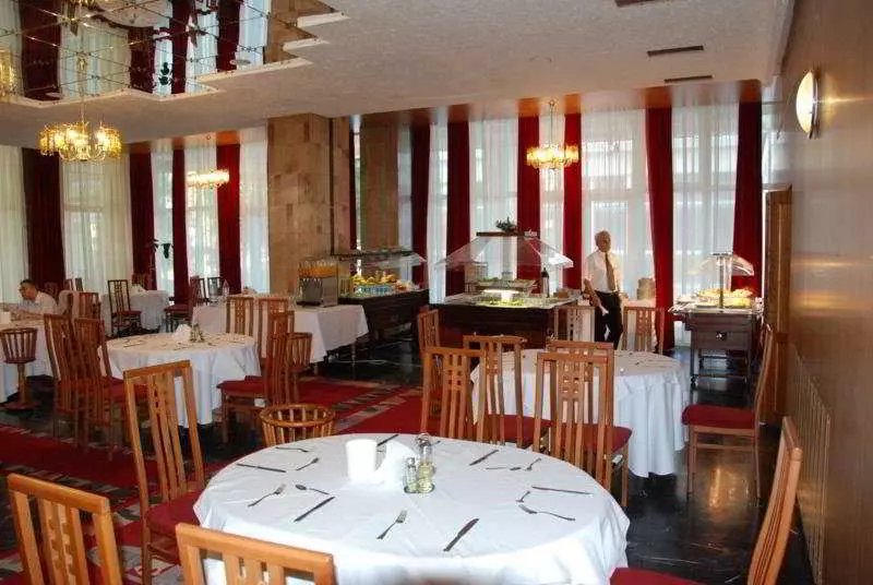 Отель Belvedere