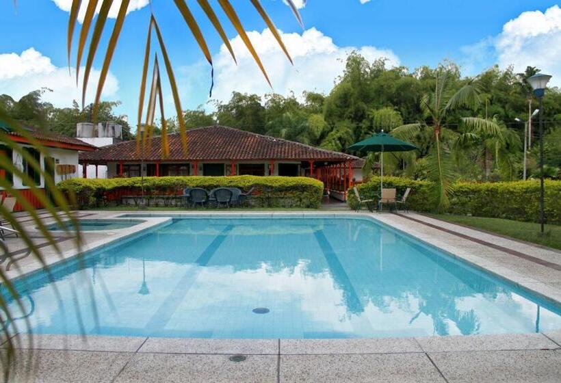 هتل Campestre La Floresta