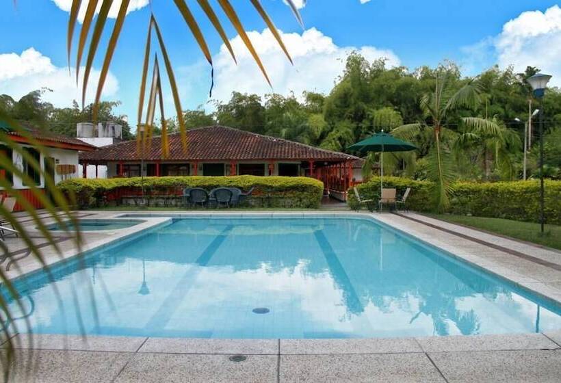 هتل Campestre La Floresta