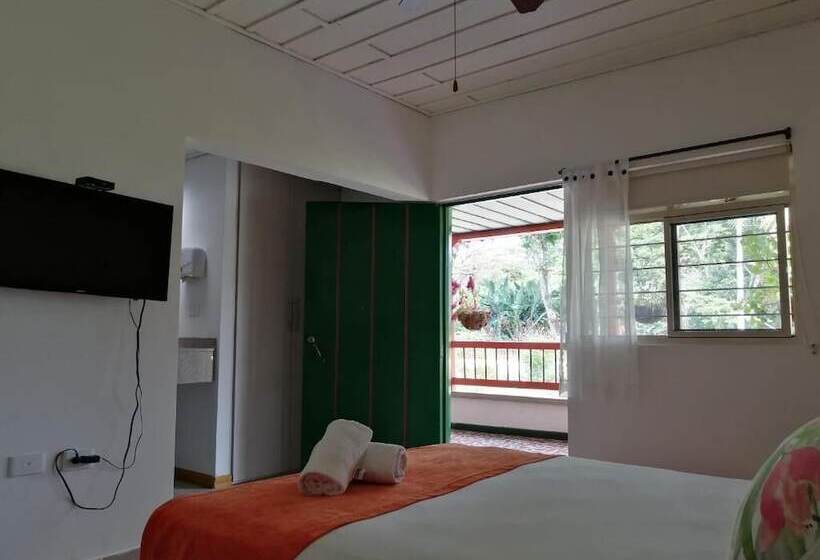 هتل Campestre La Floresta