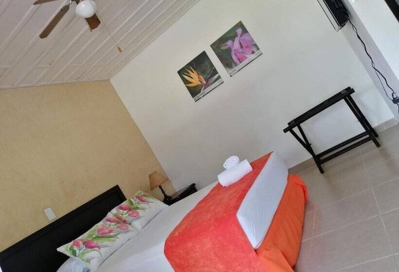 هتل Campestre La Floresta