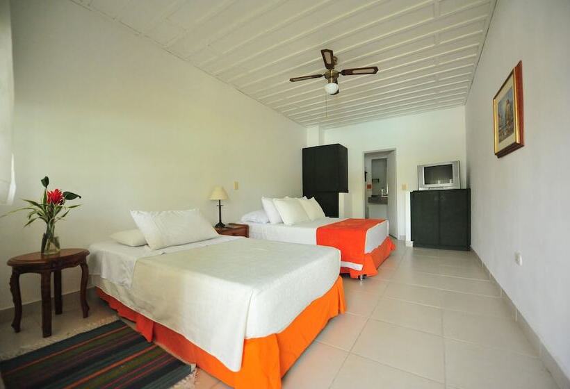 هتل Campestre La Floresta