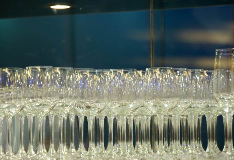 Отель Mapple Express