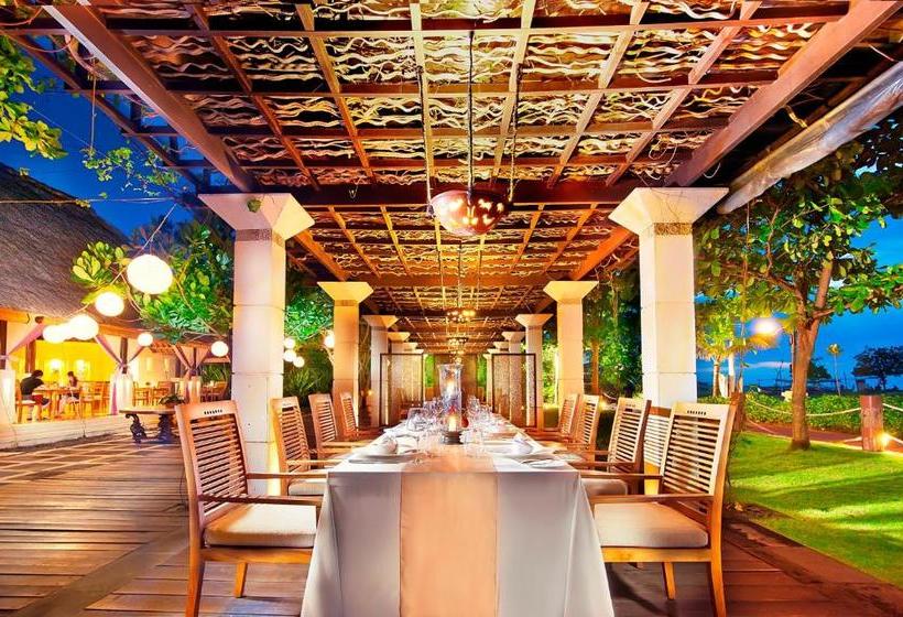 בית מלון כפרי The Sandi Phala Beach Resort And Ma Joly Restaurant