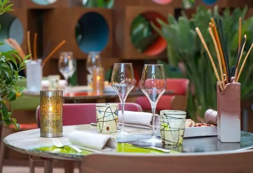 Color Hotel Style, Design & Gourmet