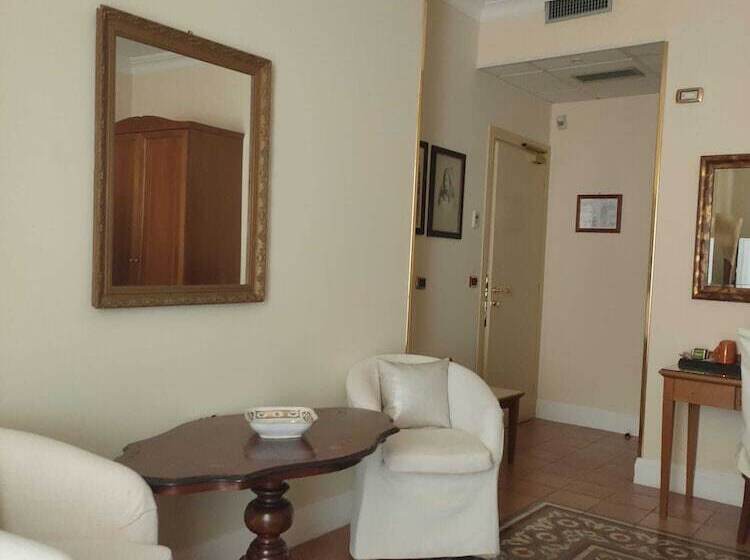 בית מלון כפרי Akropolis Museum