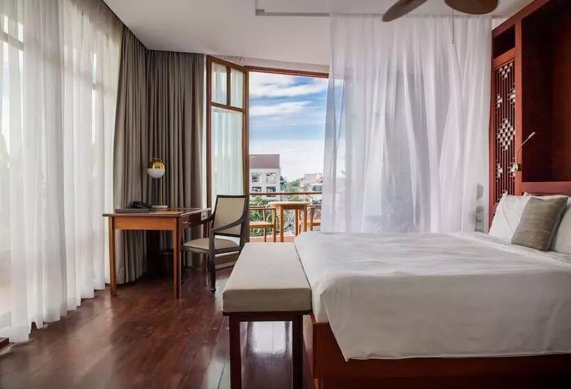 Hotelli Amanjaya Pancam Suites