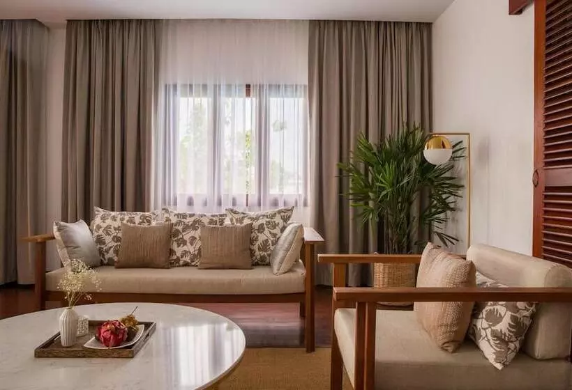 Hotelli Amanjaya Pancam Suites