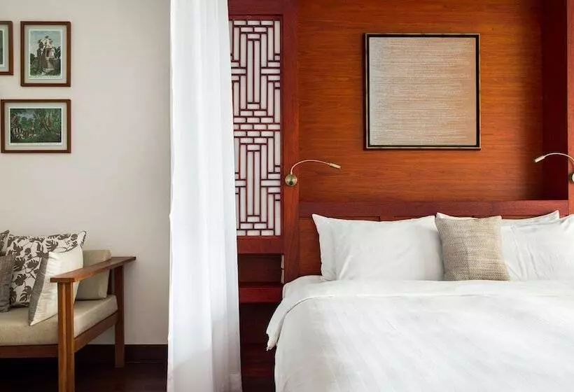 Hotelli Amanjaya Pancam Suites