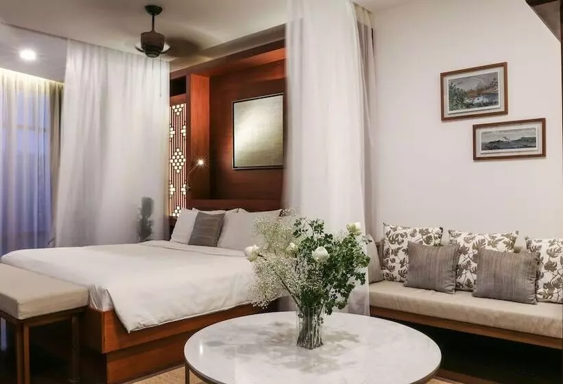 Hotelli Amanjaya Pancam Suites