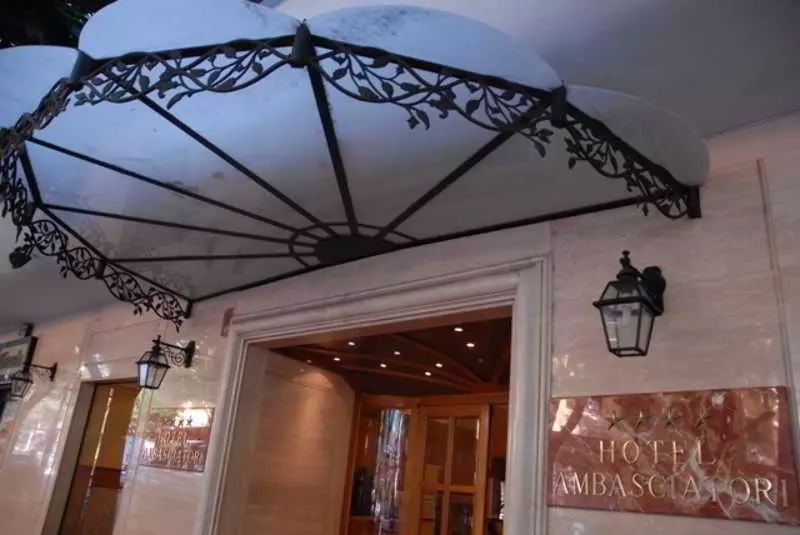 هتل Ambasciatori Place