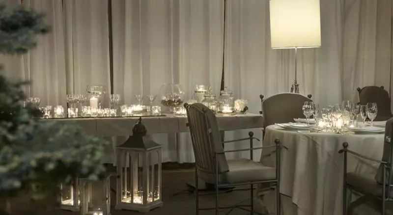 هتل Ambasciatori Place